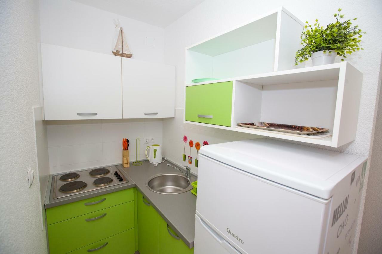 Apartmani Cindrić Karlobag Exterior foto