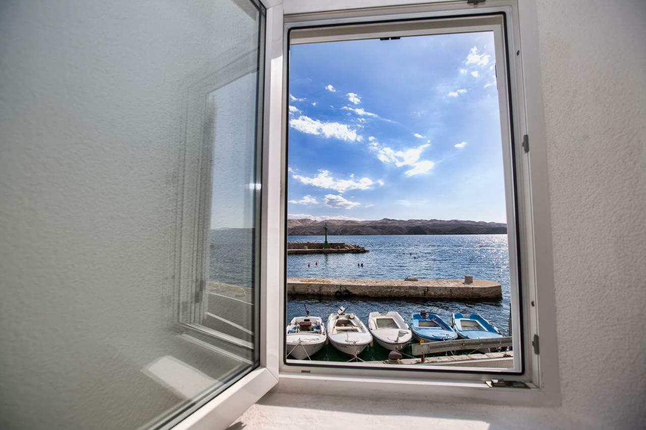 Apartmani Cindrić Karlobag Exterior foto