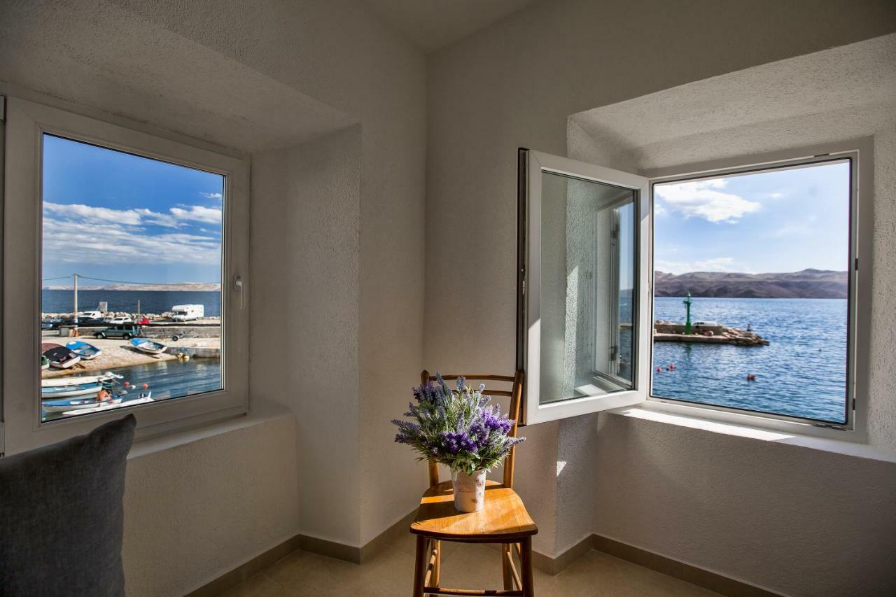 Apartmani Cindrić Karlobag Exterior foto