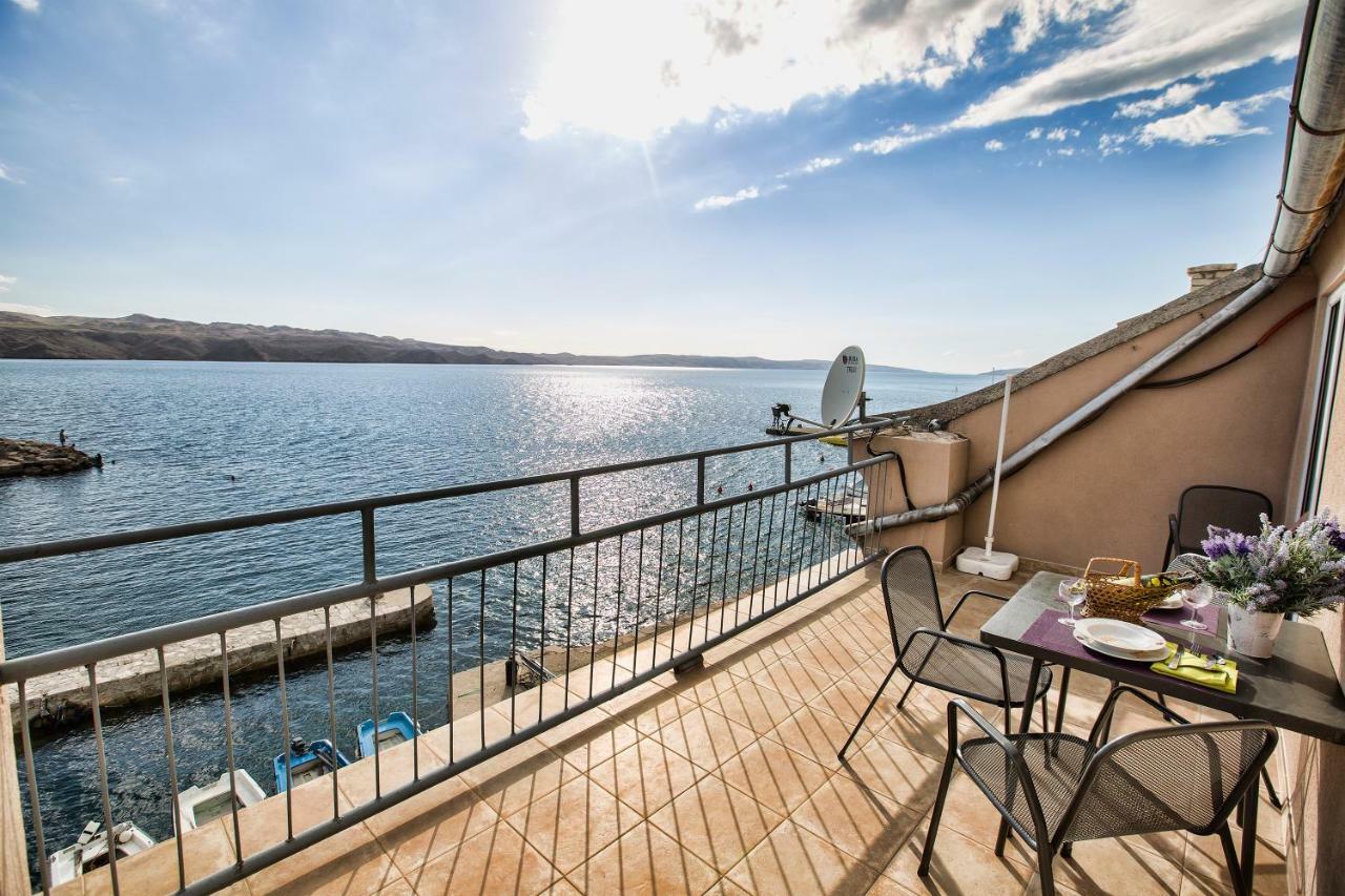 Apartmani Cindrić Karlobag Exterior foto