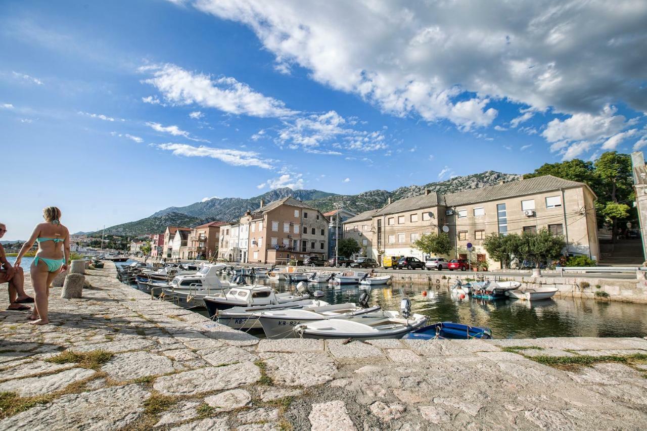 Apartmani Cindrić Karlobag Exterior foto